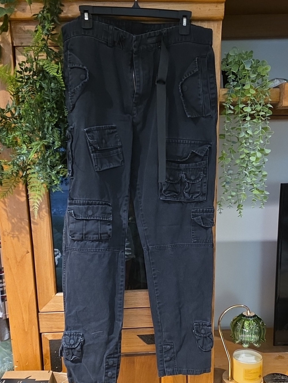 Black Brand Men's Multi-Pocket Cargo Pants